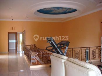 Rumah SHM di Mekar sederhana