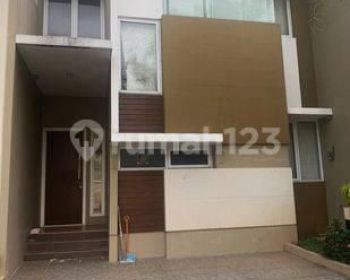 Sudah Renov Rumah 2 Lantai Cluster Ingenia Eminent Bsd City