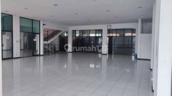 Ruang Usaha di Jl Setiabudi, Semarang