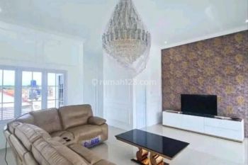 Dijual rumah 2 lantai minimalis modern bebas dari banjir SHM Baru