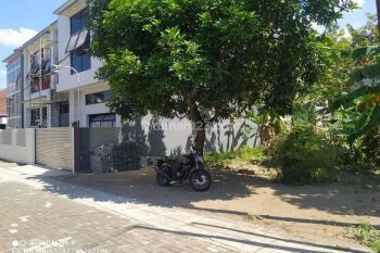 Tanah Pekarangan Luas 353 Meter Persegi Lokasi Strategis di Condong Catur Depok