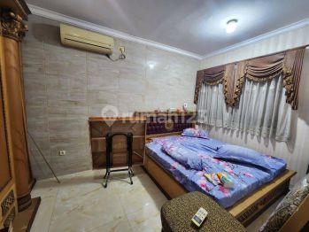 Rumah di Pantai Indah Kapuk Cluster Florence Jakarta Utara 3 Lantai SHM Bagus