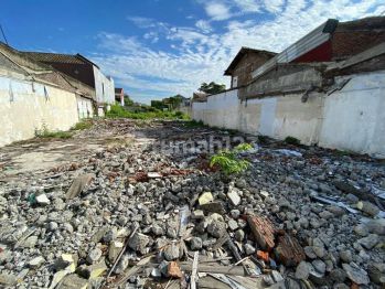 Tanah di jalan raya majapahit sangat strategis cocok untuk usaha