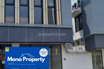 Di SEWA cepat Ruko baru 2 Lantai, di Kota Wisata Cibubur. Bagus & strategis di &