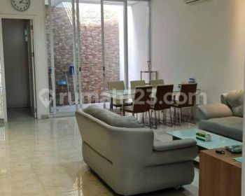 12365 - Rumah bagus 2 lantai semi furnished di discovery sektor 9 siap huni