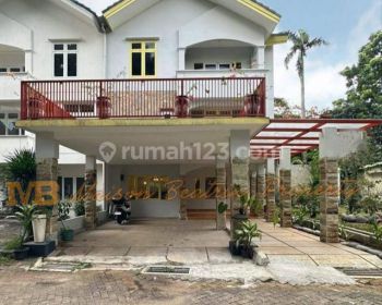 Rumah Cantik Siap Huni Posisi Hook Lokasi Nyaman Dan Strategis