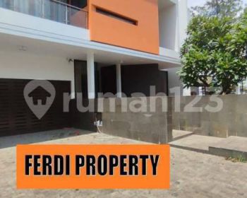 Rumah Kota Wisata Cibubur Bagus Luas Bersih Rapih