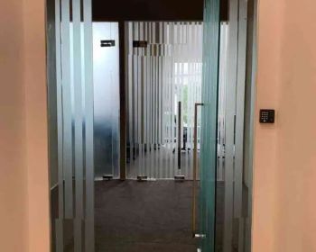 Sewa Tempo Scan Tower Furnished 156.5 sqm Furnished