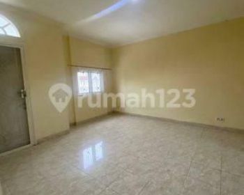 Disewakan rumah dalam Cluster siap huni di Raffles Hills Cibubur