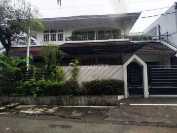 DIJUAL RUMAH LAMA KERAMAT PELA BARITO BLOK M KEB BARU JKT SELATAN