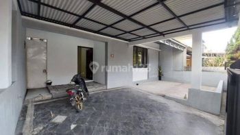Disewakan Rumah Cantik Siap Huni Di Singgasana Pradana Bandung