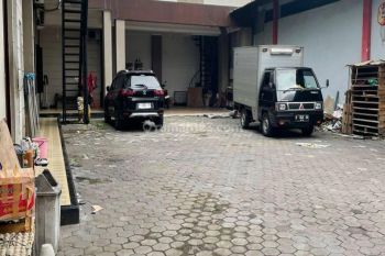 Rumah cocok untuk kantor/Mess di Supriyadi