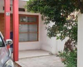 Rumah Nyaman Siap Huni di Suryalaya Buah Batu, Bandung