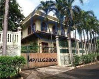 di Taman kebon jeruk jakarta barat SHGB 2 lantai