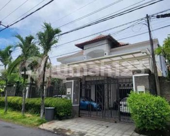 Rumah Mewah di Merdeka , Renon , Denpasar