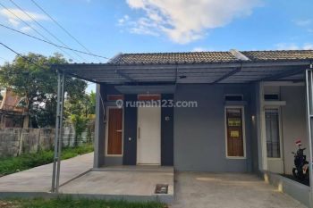 Rumah di Perumahan Alyssum, Tanjung Bunga