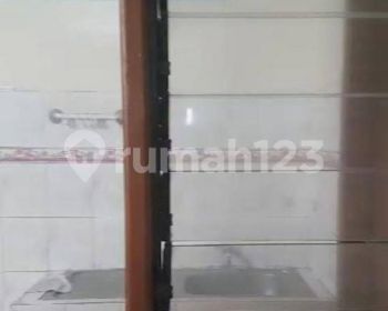 Rumah rapih  harga bawah 30 juta/ thn