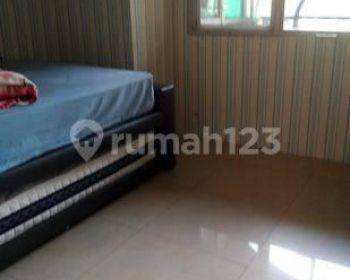 Apartemen Paladian Park 2 BR Semi Furnished Bagus
