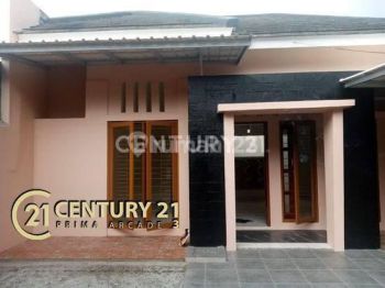 Rumah Baru Renovasi Rapih Siap Huni Di Mutiara Bintaro 5066