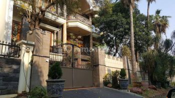 Dijual Rumah Bagus Furnised , Puri Marina Ancol