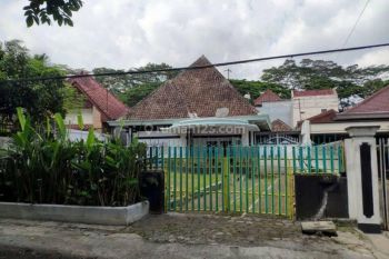 Rumah Luas di Bunga-bunga dekat Kalpataru, Lowokwaru Malang