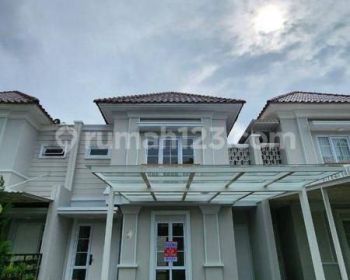 Rumah 2 Lantai Baru di Menaggio Village, Tangerang