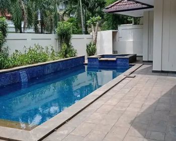 Rumah Asri di kawasan Pondok Indah