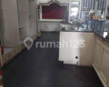 Ruko Siap Pakai Lokasi Ramai di Mainroad Pasirkaliki, Bandung