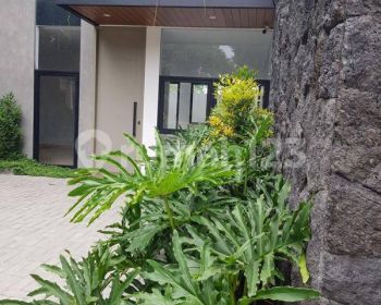 Rumah baru di sayap surya sumantri