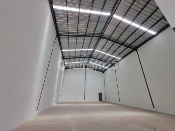 Gudang Baru 2 Lantai Komplek Pergudangan Blessindo  Cirarab