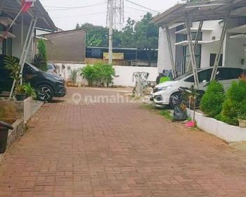 Rumah 1 1/2 lantai bebas banjir Jatisari Bekasi