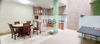 Disewa Rumah 2 Lantai Furnished di Bukit Indah Sukajadi