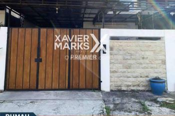 Rumah Bersih Terawat di Bunga bunga Soekarno Hatta Malang