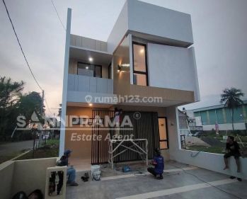 Rumah 2 Lt Mewah di Cinangka Sawangan Depok, Murah Dan Strategis