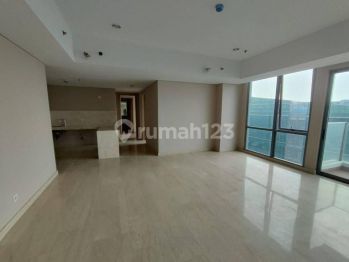 Rumah mewah Hoek kayu putih bebas banjir