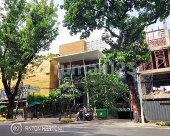 Gedung Strategis Senopati Jakarta Ada Basement