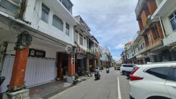 Disewakan Ruko 3 lantai Sudah Renovasi