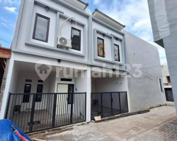 Grand Wonorejo Rungkut, rumah 2 lantai free biaya2