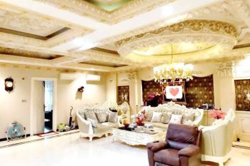 Dijual Villa Siap huni Komplek The Palace Residence Jalan Mustang - Polonia