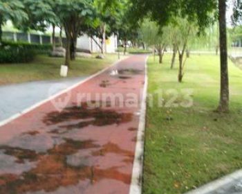 Kavling Prmium siap bangun Dgn fasilitas Danu ,jooging Track swimming pool,5 ke