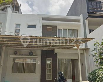 Rumah disewakan puri mansion 8x15 hadap utara