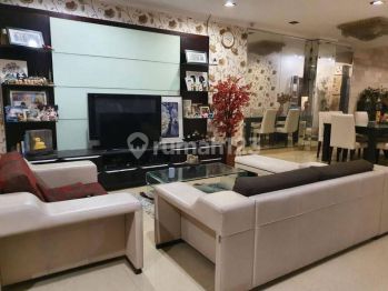 Dijual Rumah Pik 1 Cluster Florence Uk 8x20 3 Lantai Full Furnish Siap Huni