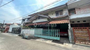 Dijual Rumah Lama Di Daeah Kebon Jeruk