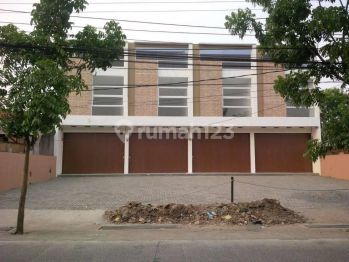 Di jual ruko baru mainroad holis