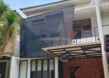 Dijual Cepat Rumah Industrial Minimalis di Discovery Bintaro Jaya