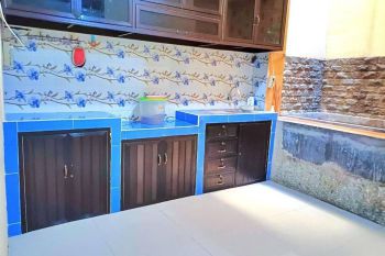 Rumah SEWA 2 lantai dekat Moewardi di Mojosongo Jebres Solo