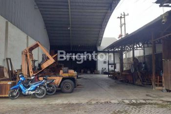 PABRIK PERKAYUAN DI KAWASAN CANDI SEMARANG