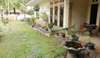 Dijual Rumah Luas Strategis di Cempaka Putih Barat Jakarta Pusat