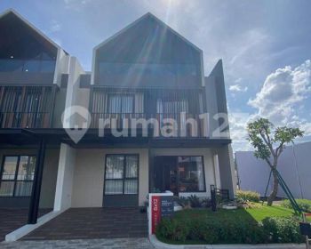 Rumah 3 Lantai di Dekat Bsd Dekat Summarecon Mall