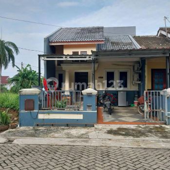 RUMAH CLUSTER REAL ESTATE FULL RENOV DEKAT PINTU CLUSTER HADAP TIMUR HOOK LT 90